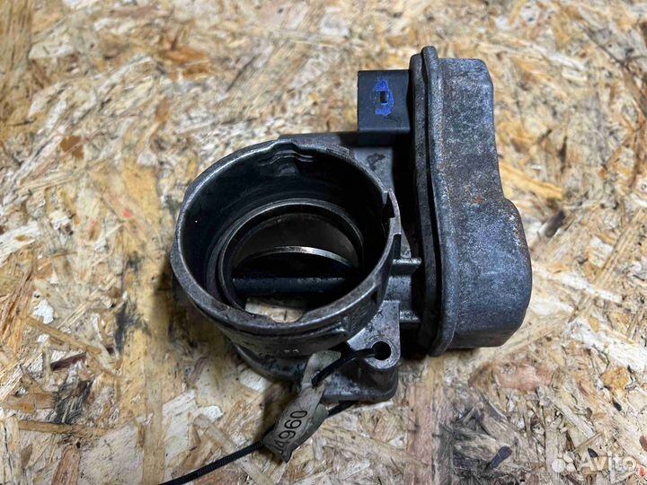 Заслонка дроссельная Volkswagen jetta 5 (1K2 2005