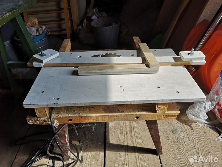 Циркулярный станок (пила) Интерскол