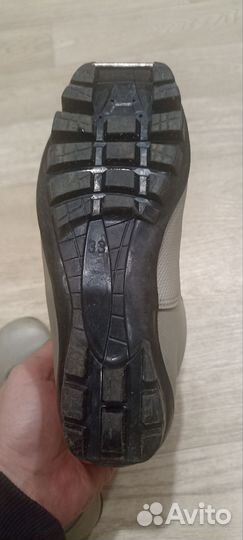 Лыжные ботинки классические