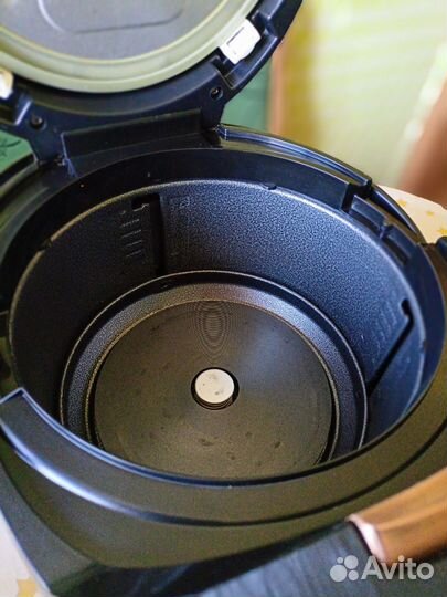 Мультиварка redmond новая