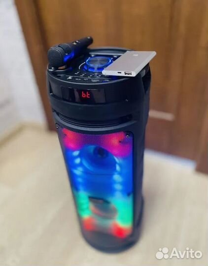 Портативная блютуз колонка