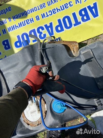 Топливный бак Opel Astra H