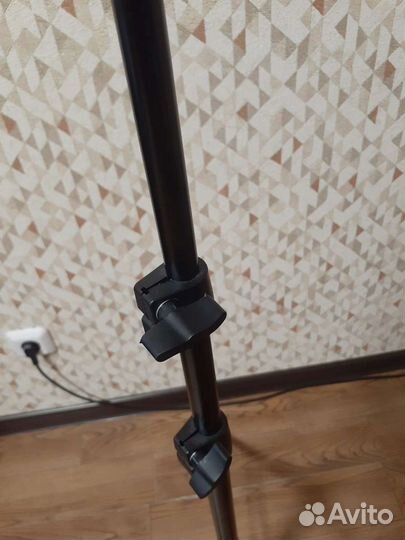 Штатив 70-210 см