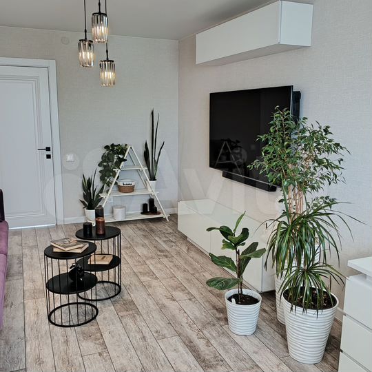 3-к. квартира, 83 м², 9/9 эт.