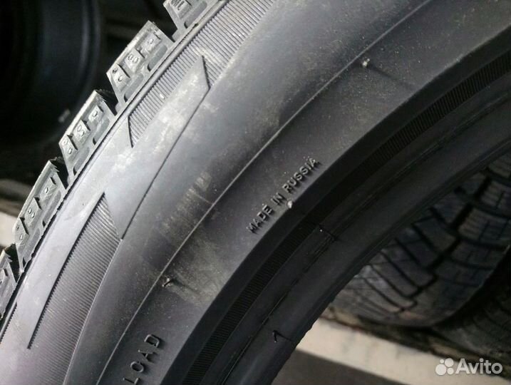 Pirelli Ice Zero FR 245/45 R19 102H