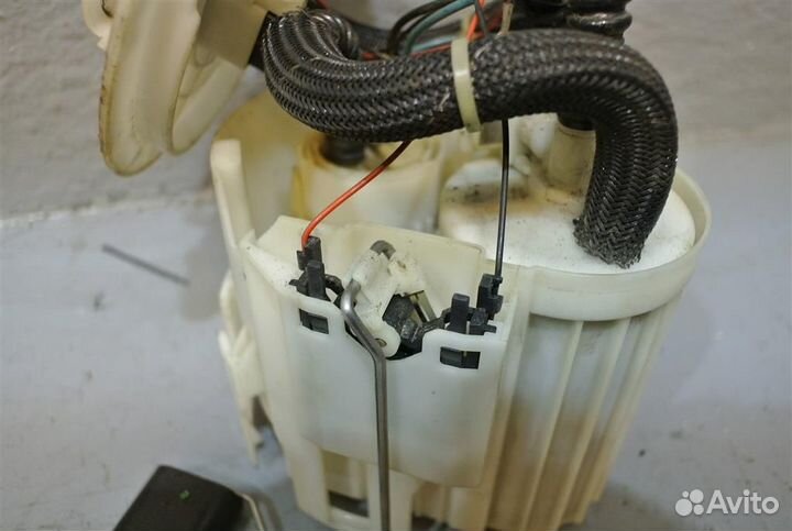 Насос топливный электрический Opel Astra H / Fami