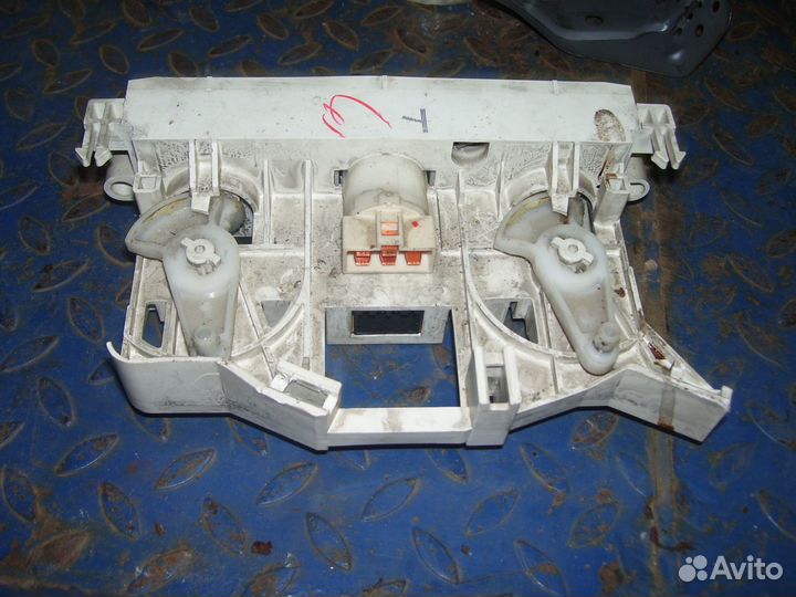 Митсубиси ланцер 9 переключатель блок отопителя