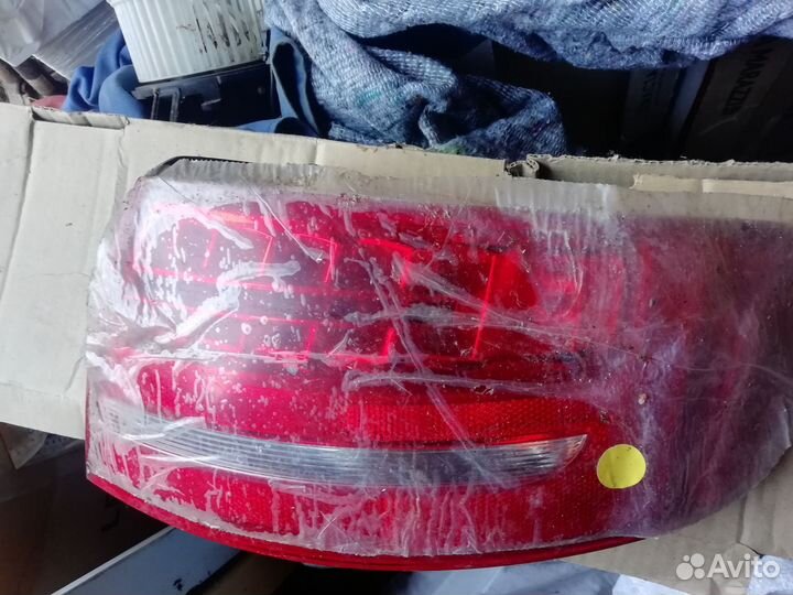 Ауди А 4 фонарь задний правый