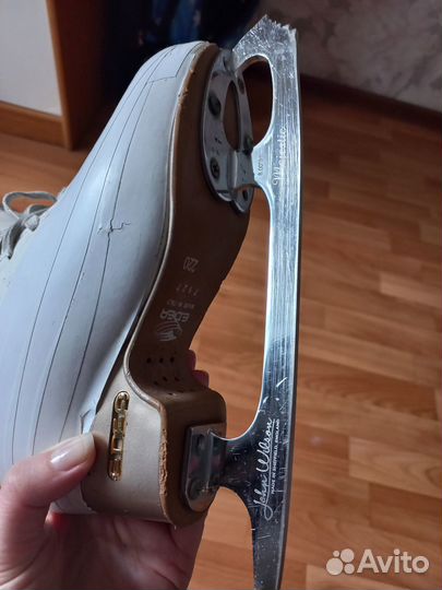 Фигурные коньки edea chorus 220