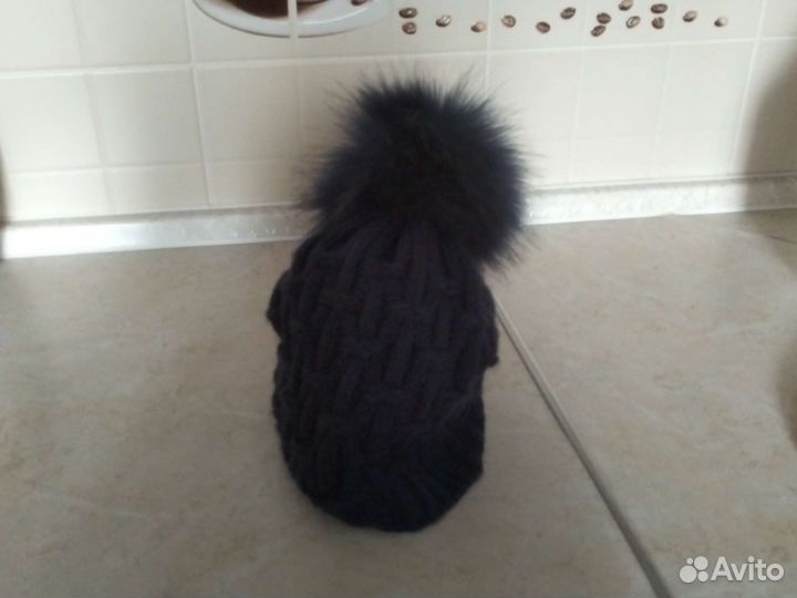 Шапка женская с помпоном