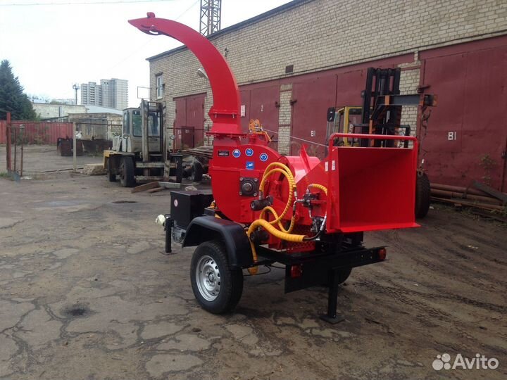 Измельчитель веток дерева бензин 35лс прм200г