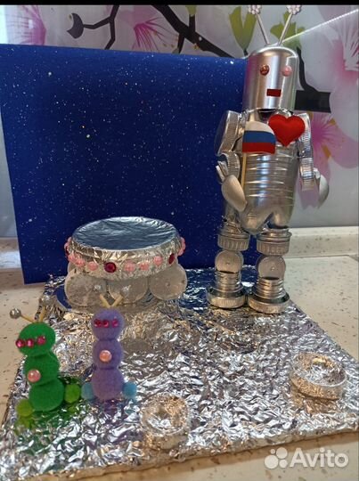 Поделка из бросового материала