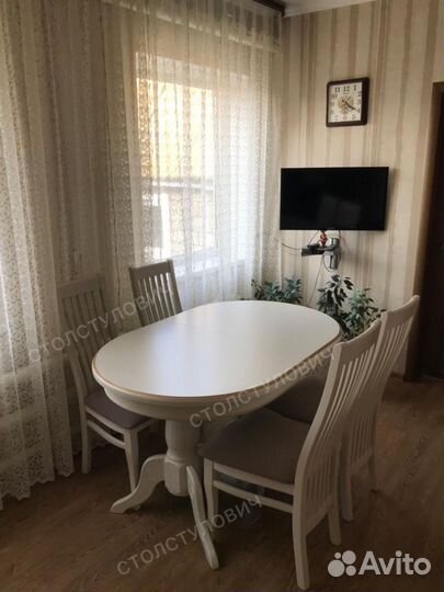 Столы и стулья