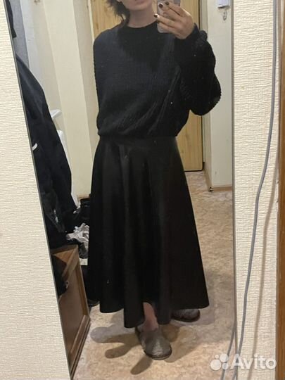 Юбка из экокожи 48-го размера черная