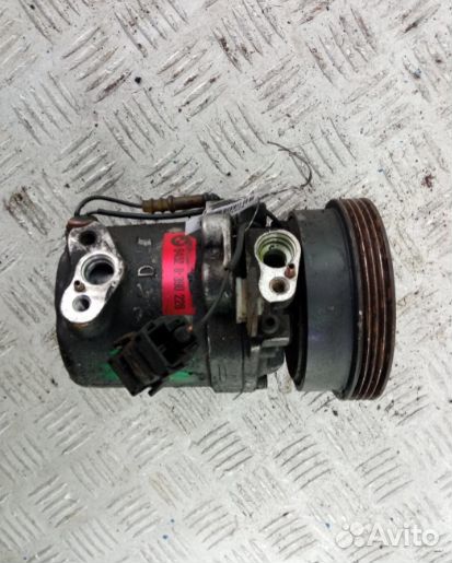 Компрессор кондиционера BMW 3 E36 64528390228