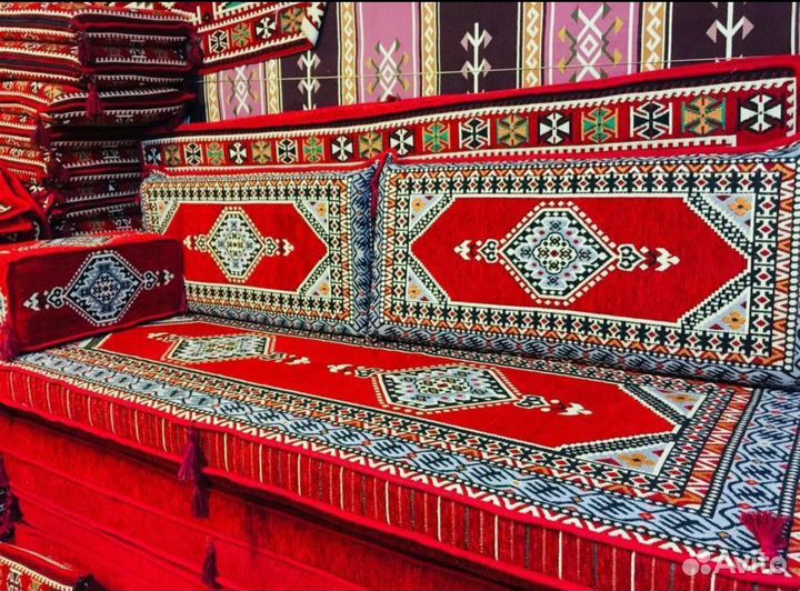 Восточный диван топчан