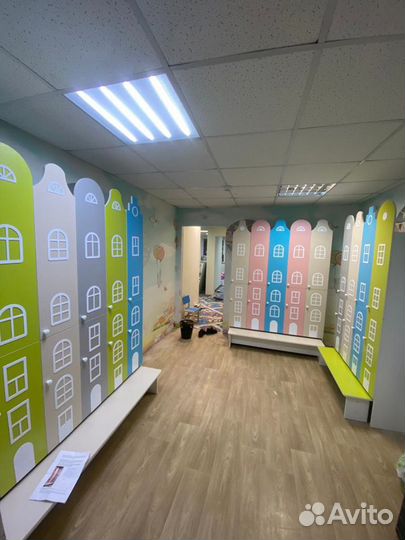 Двухъярусные шкафы домиком. Шкафчики в раздевалку