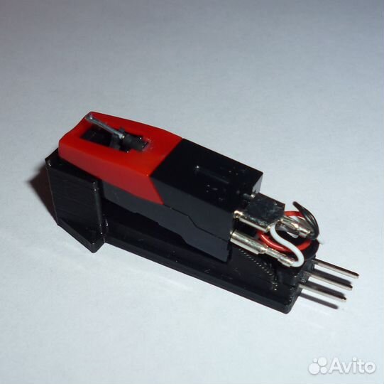 Головка звукоснимателя с адаптером