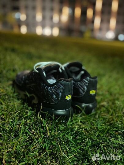 Кроссовки Nike