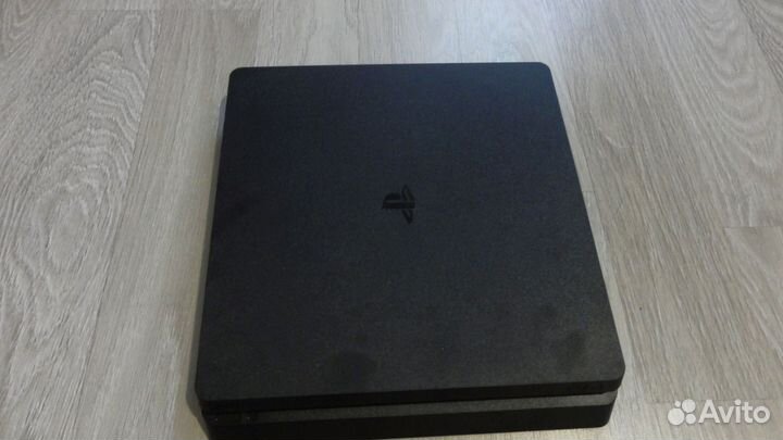 Игровая консоль ps4 pro