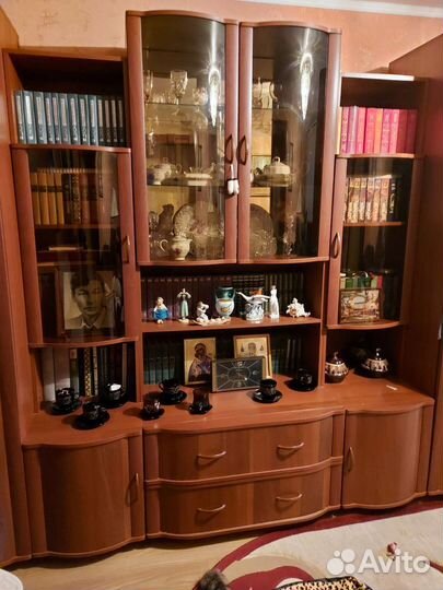 Стенка в гостиную