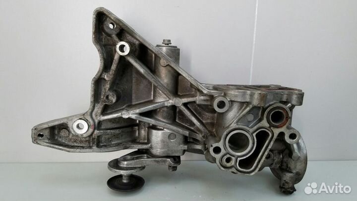 Кронштейн генератора Volkswagen Tiguan 5N1 5N2