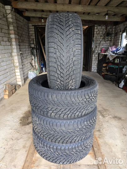 Nokian Tyres Hakkapeliitta R3 SUV 275/50 R20