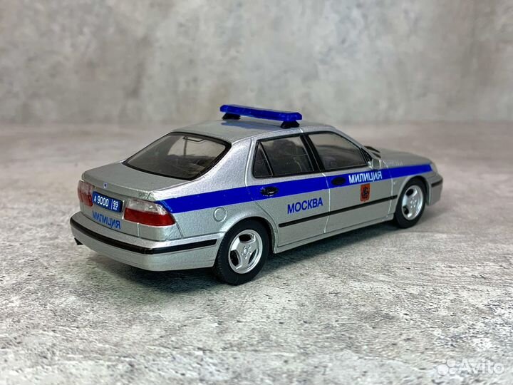 Коллекционная модель Saab 9-5 Aero 1:43