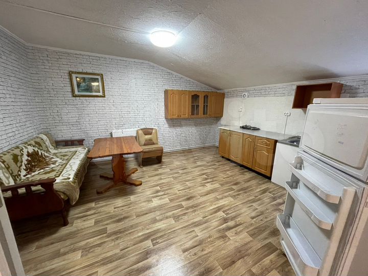 2-к. квартира, 50 м², 2/2 эт.