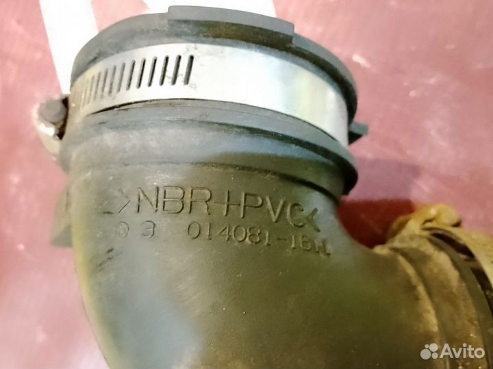 Патрубок воздушного фильтра mazda 3