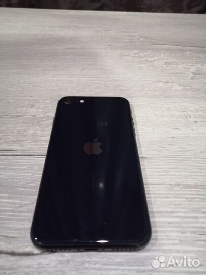iPhone SE (2022), 64 ГБ