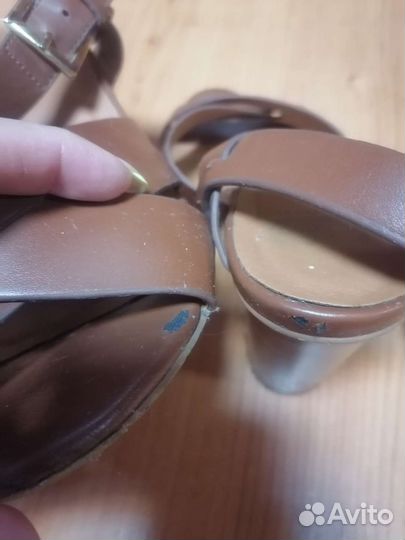 Босоножки женские