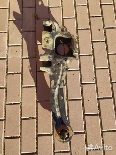 Рычаг задний продольный левый Ford Focus 3