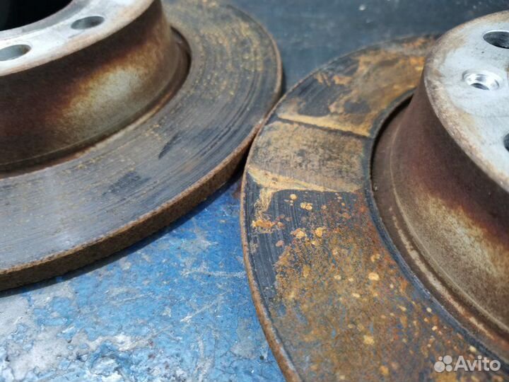 Диски комплект задние Volkswagen Golf 7