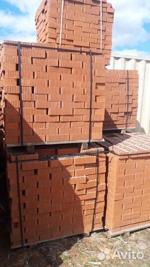 Кирпич красный полнотелый