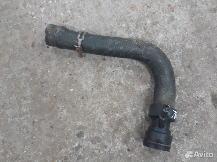 Патрубок охлаждения Volkswagen passat b5