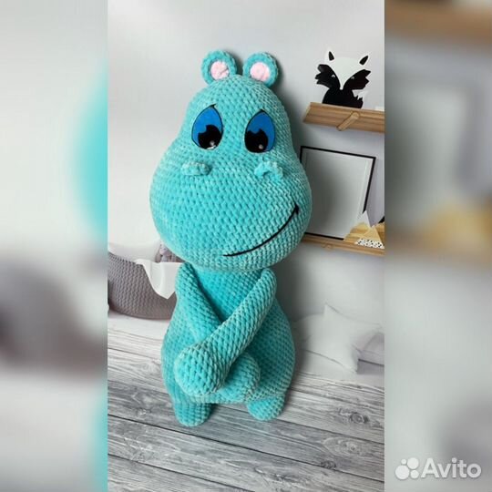 Вязаный бегемот
