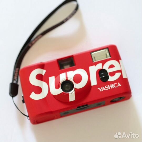 Пленочный фотоаппарат Supreme Yashica MF-1