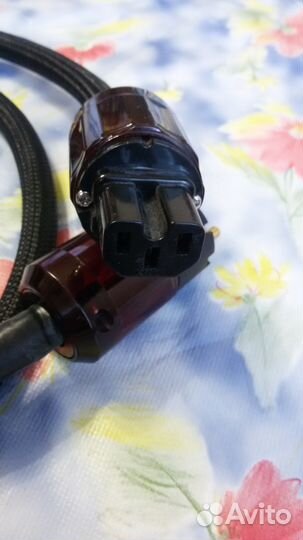 Шнур питания для усилителя