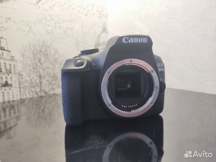 Canon EOS 2000D