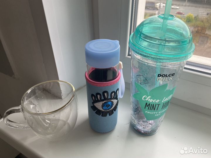 Набор чашка, бутылка и стакан