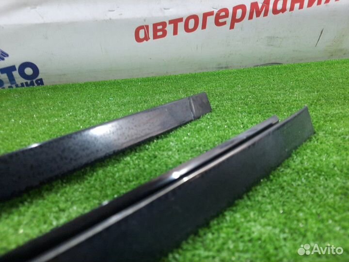 Молдинг стекла задний Bmw X5 E53 M54B30 2005