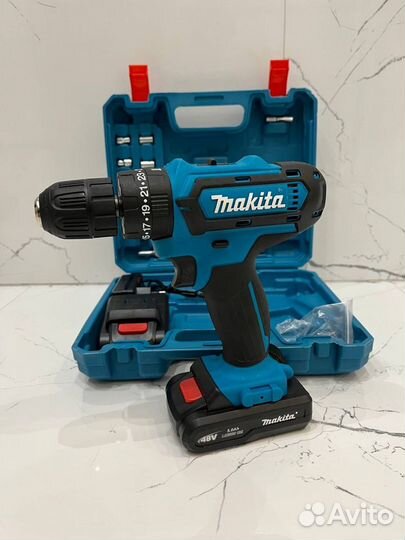 Шуруповерт Makita 18V большой набор с двумя АКБ