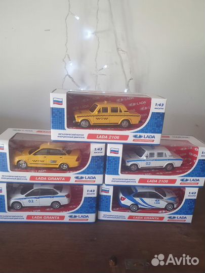 Модель автомобиля 1:43