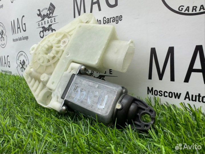 Мотор стеклоподъемника передний правый Bmw X3 G01