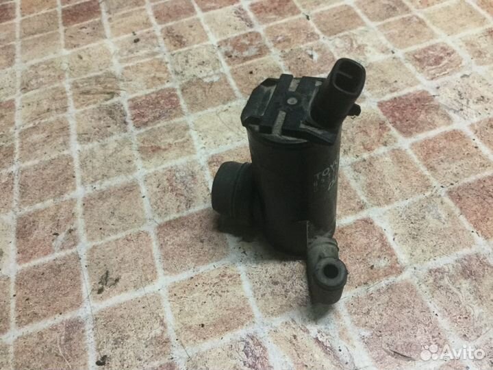 Моторчик омывателя стёкол Тойота Лексус