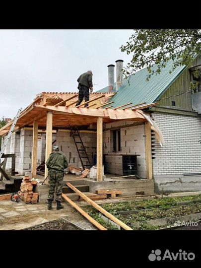 Бригада строителей