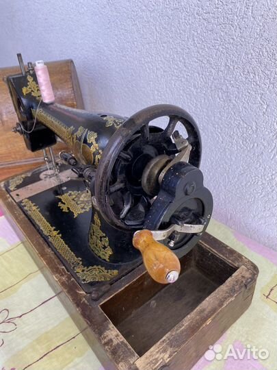 Швейная машинка зингер госшвеймашина