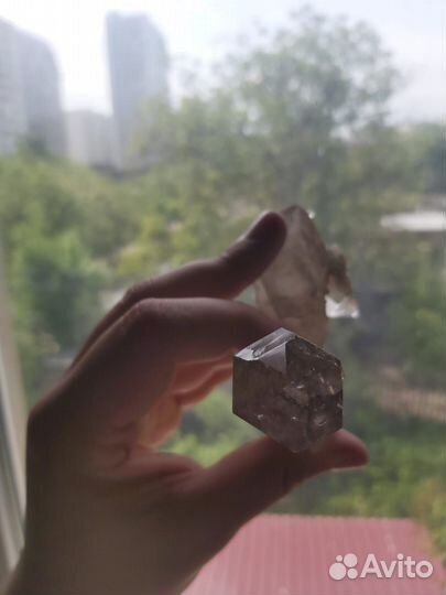 Горный хрусталь кристалл