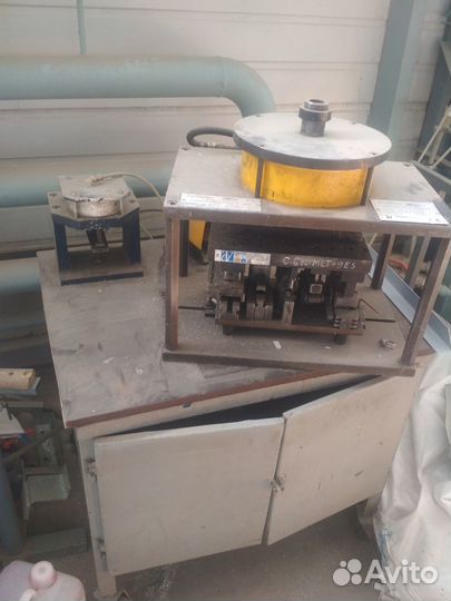 Пневматический пресс Tronzadoras P-3000 с матрицей